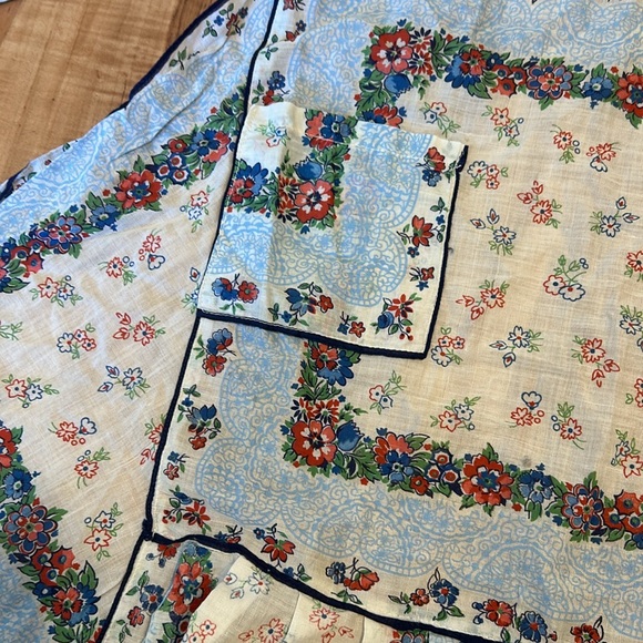 Vintage retro floral apron two pockets handmade - Picture 2 of 2